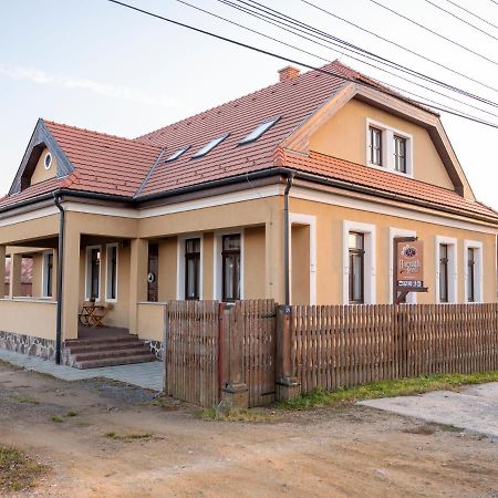 Pensiune Agroturistica Horvath-Kert Borzont Exterior foto