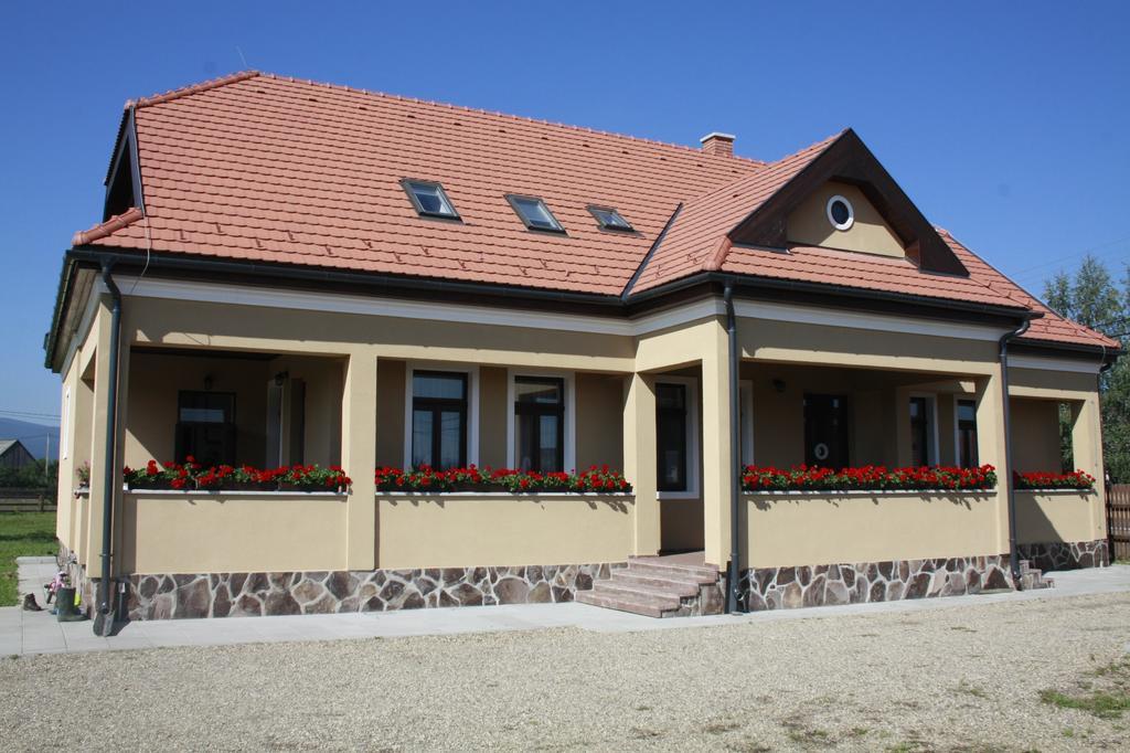 Pensiune Agroturistica Horvath-Kert Borzont Exterior foto
